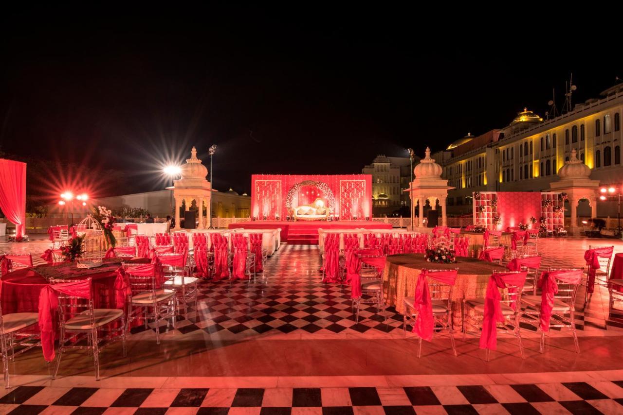 Radisson Blu Udaipur Palace Resort & Spa Exterior foto